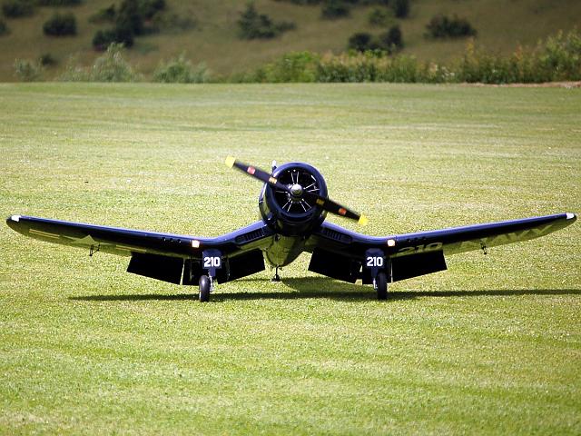 warbirdtreffen-corsair (15).jpg